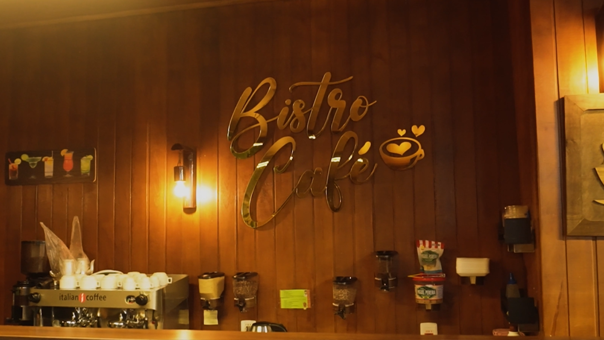 Fachada ou ambiente de Bistrô Café Shalom