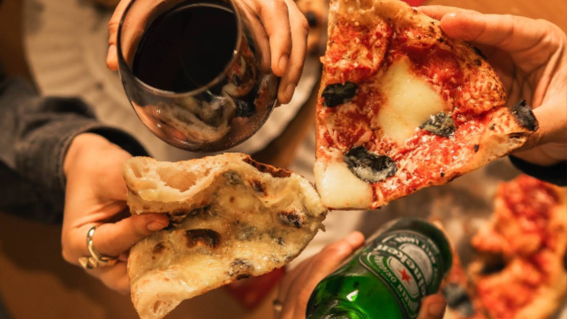 Fachada ou ambiente de Coé Pizzeria